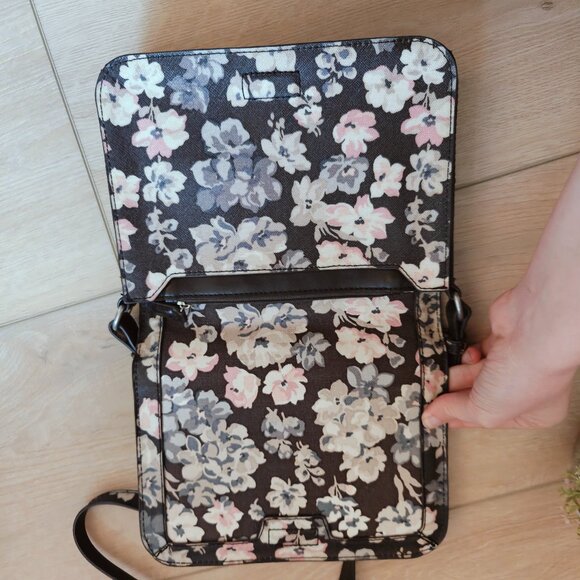 Cath Kidston Floral Black Crossbody Bag - Picture 4 of 6